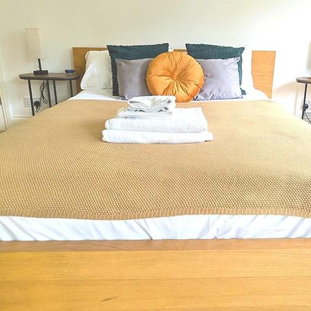 Modern 3 Bed Home - Solihull Centre 외부 사진